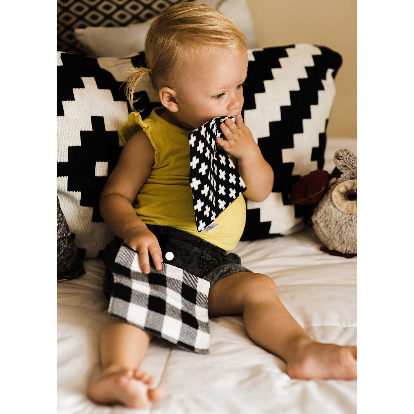 Crinkle material plastic film, adds auditory, tactile and sensory stimulation to your next craft project. Baby toys and pet (dog, cat, bird) toys benefit from this filler. 